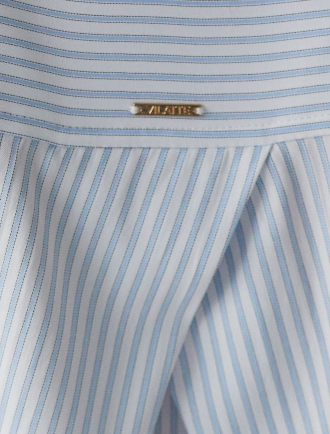 картинка Блузка женская белый-голубой от магазина Одежда+