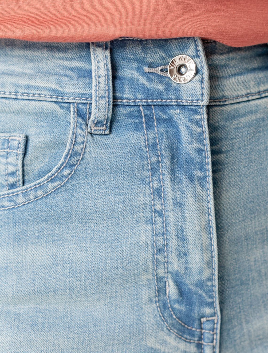 картинка Джинсы женские голубой от магазина Одежда+