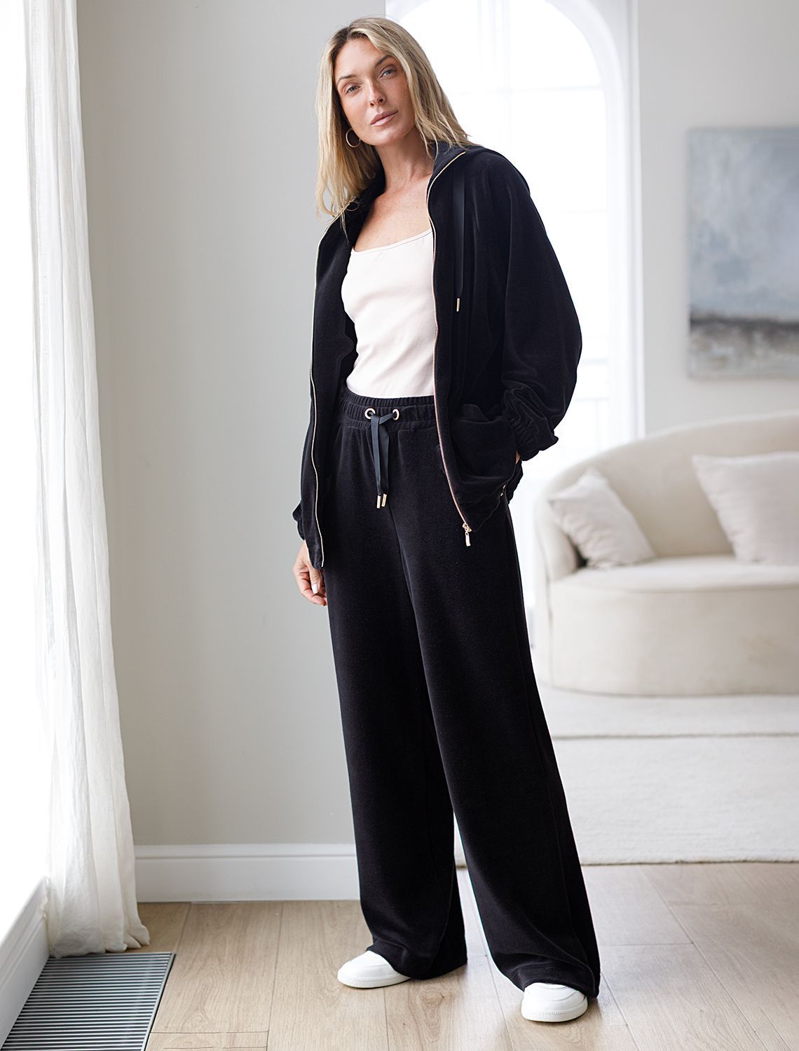 картинка Джемпер женский черный от магазина Одежда+