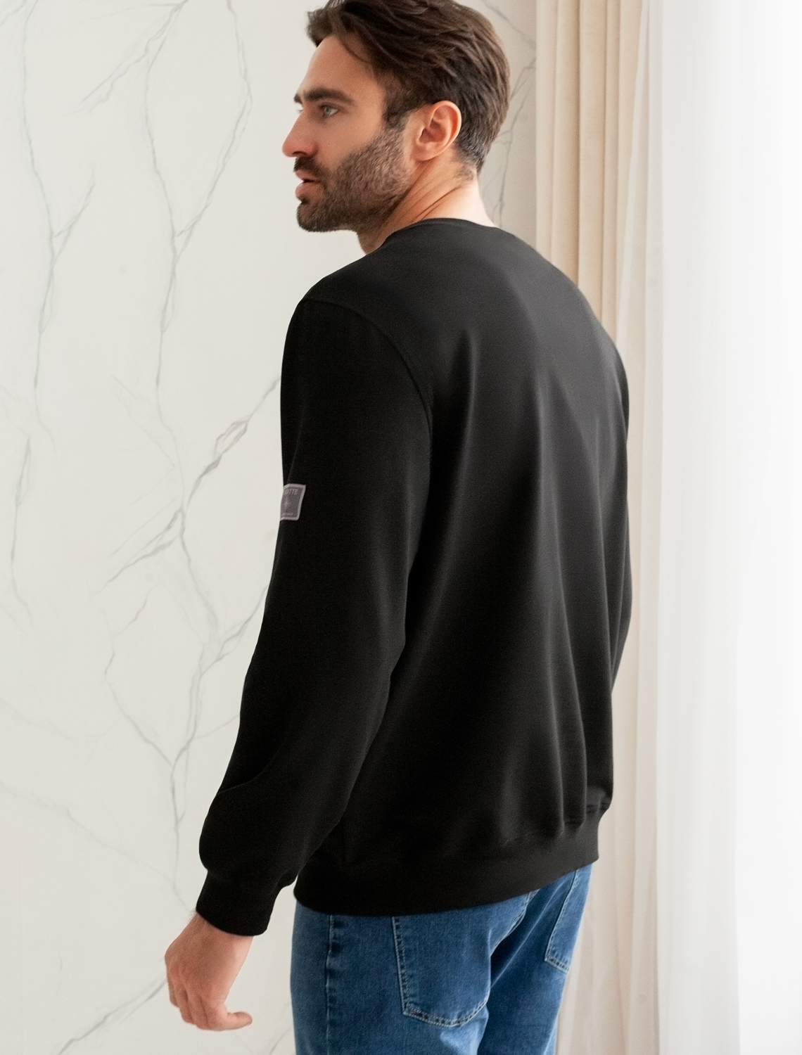 картинка Джемпер мужской черный от магазина Одежда+