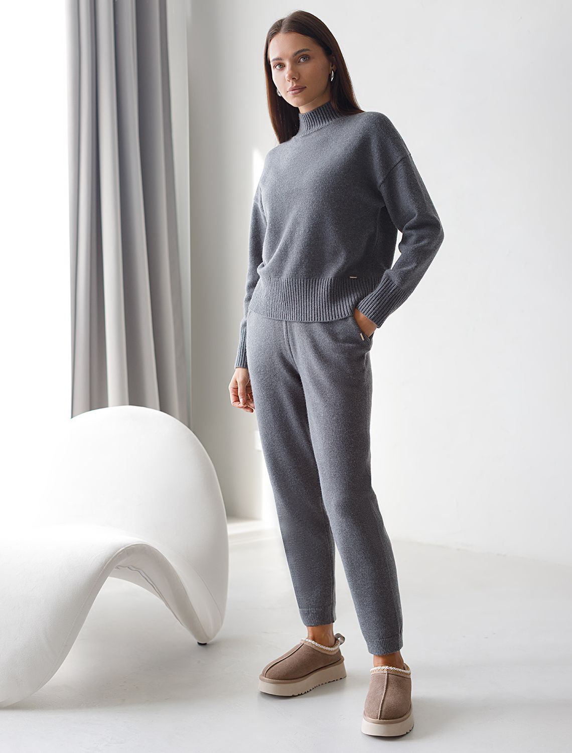 картинка Брюки женские темно-серый меланж магазин Одежда+ являющийся официальным дистрибьютором в России 