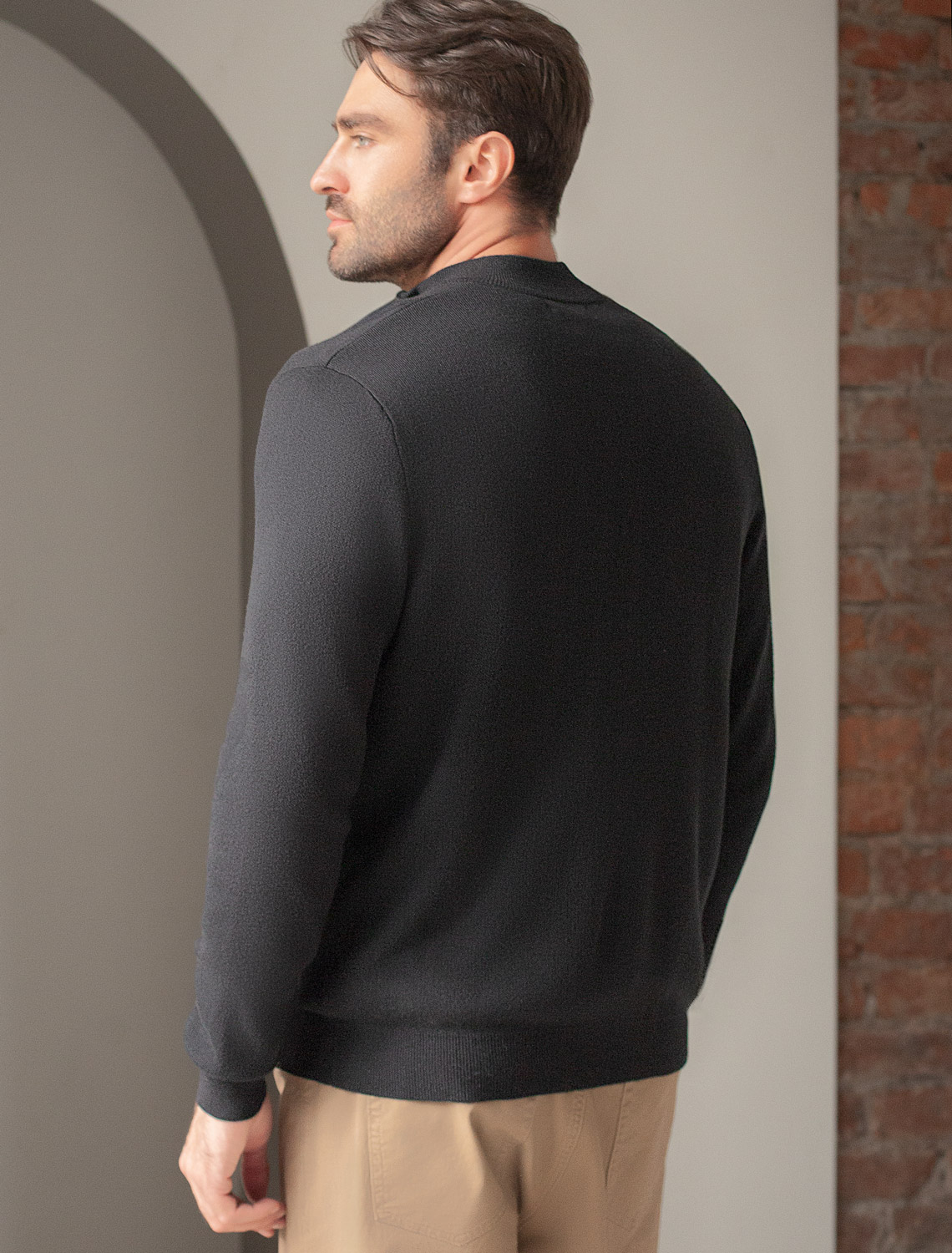 картинка Джемпер мужской черный от магазина Одежда+