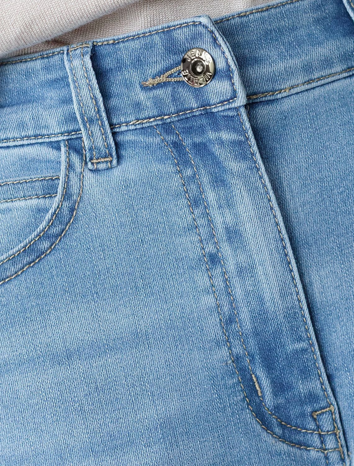 картинка Джинсы женские голубой от магазина Одежда+