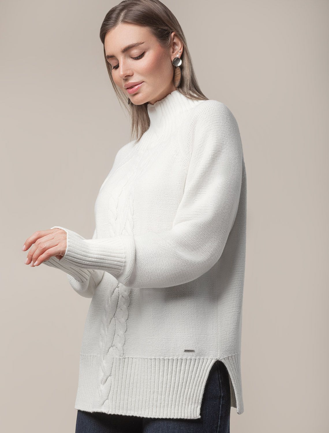 картинка Свитер женский натуральный_белый от магазина Одежда+