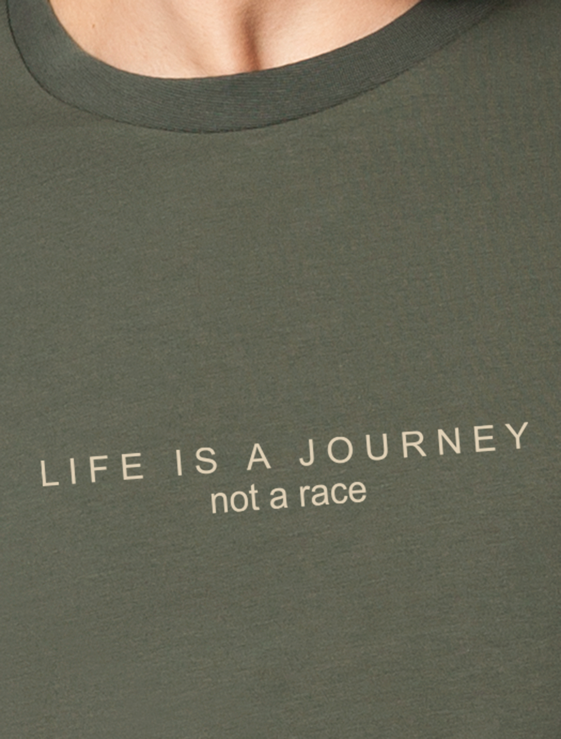 картинка Футболка мужская т.оливковый_journey от магазина Одежда+