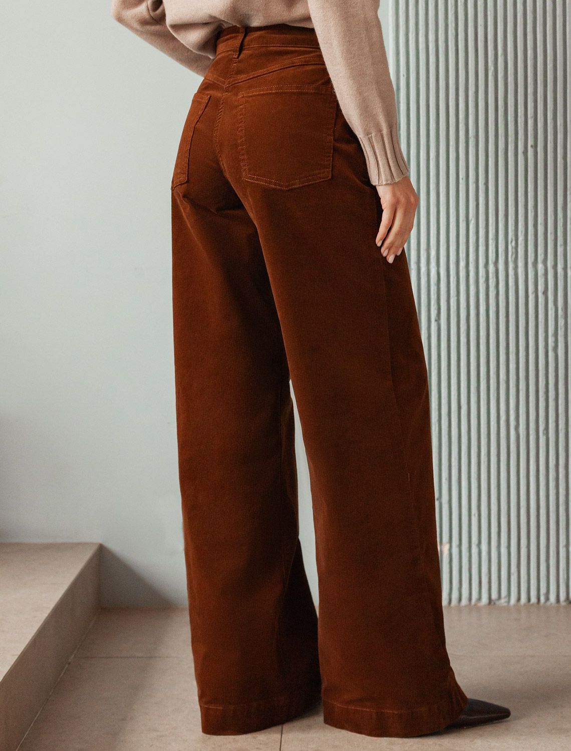 картинка Брюки женские светло-коричневый магазин Одежда+ являющийся официальным дистрибьютором в России 