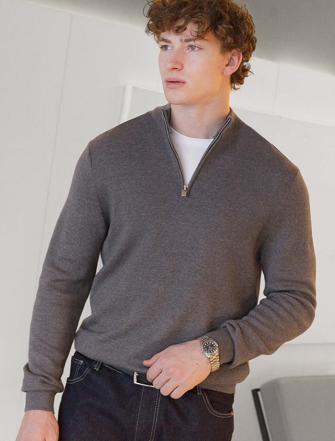 картинка Джемпер мужской темно-серый магазин Одежда+ являющийся официальным дистрибьютором в России 