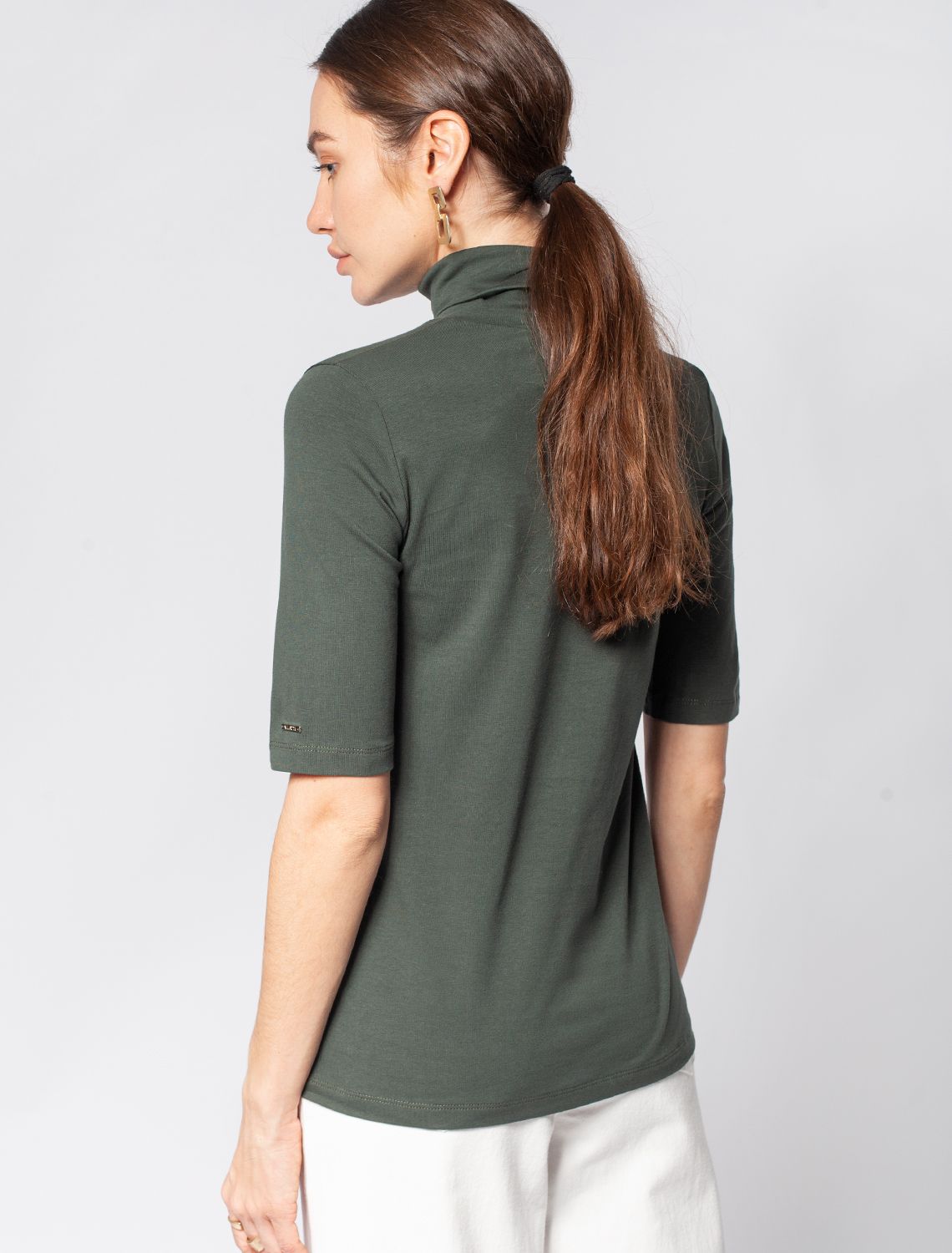 картинка Джемпер женский темно-оливковый от магазина Одежда+