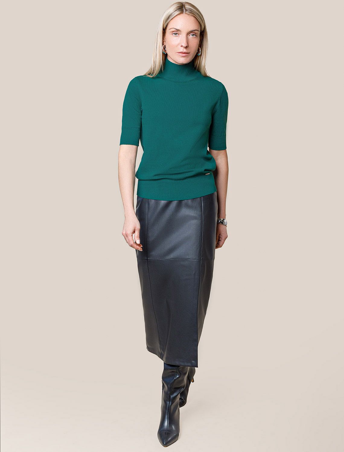 картинка Свитер женский зеленый от магазина Одежда+