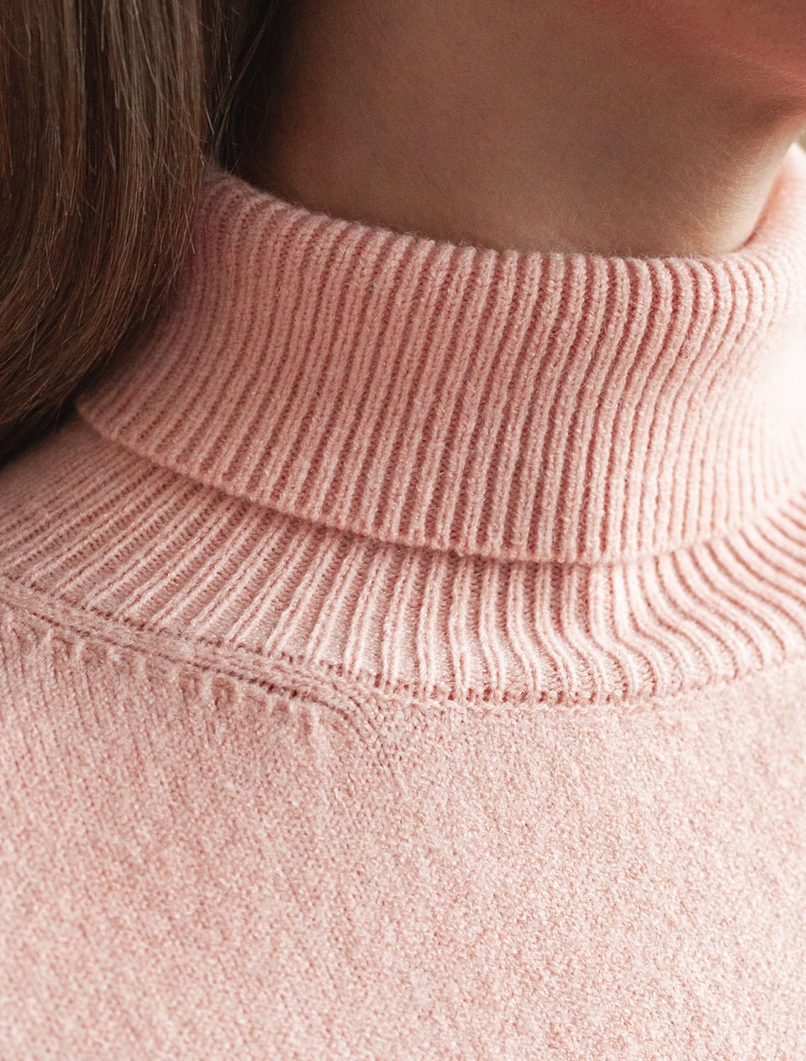 картинка Свитер женский пудровый магазин Одежда+ являющийся официальным дистрибьютором в России 