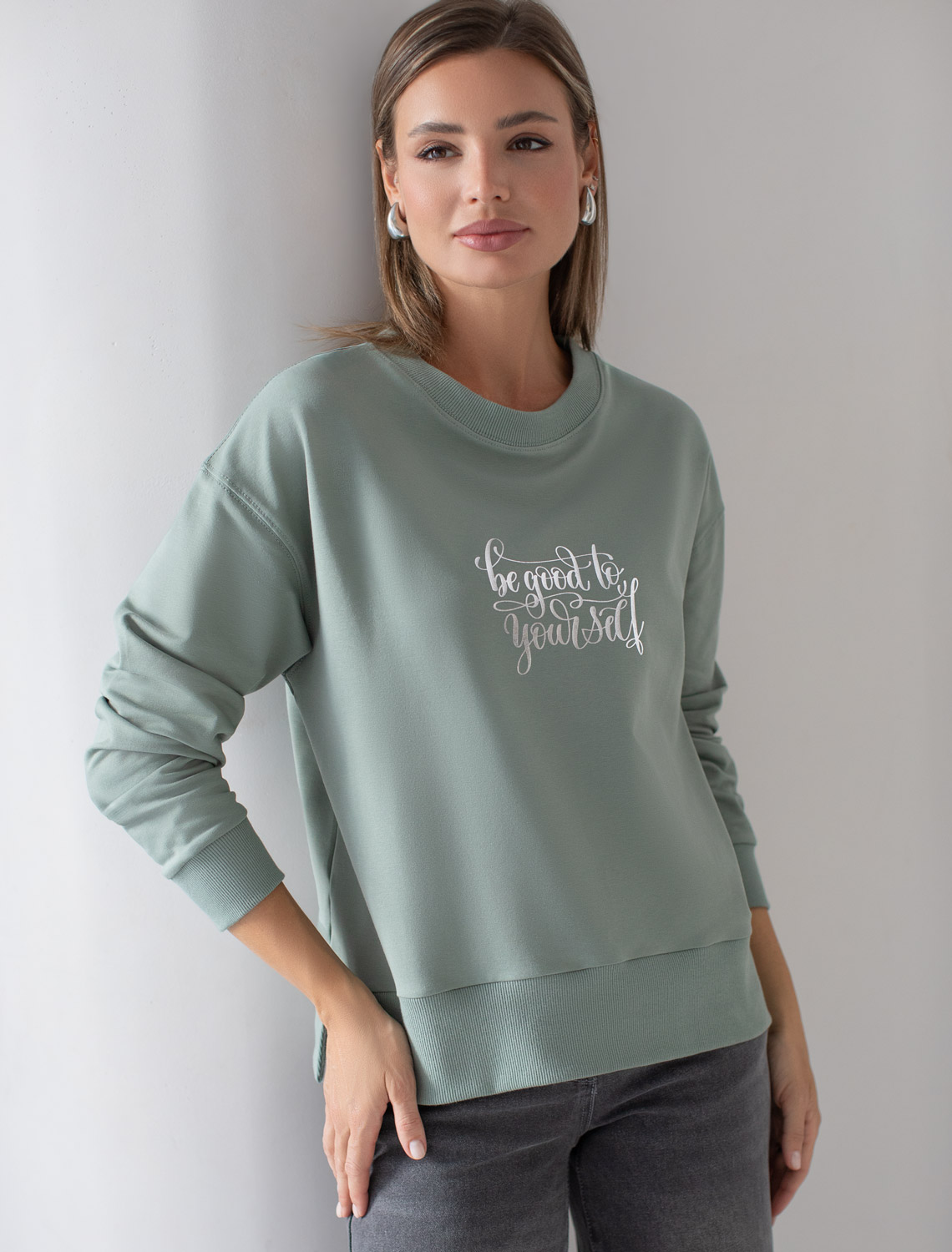 картинка Джемпер женский св.оливковый_be yourself от магазина Одежда+