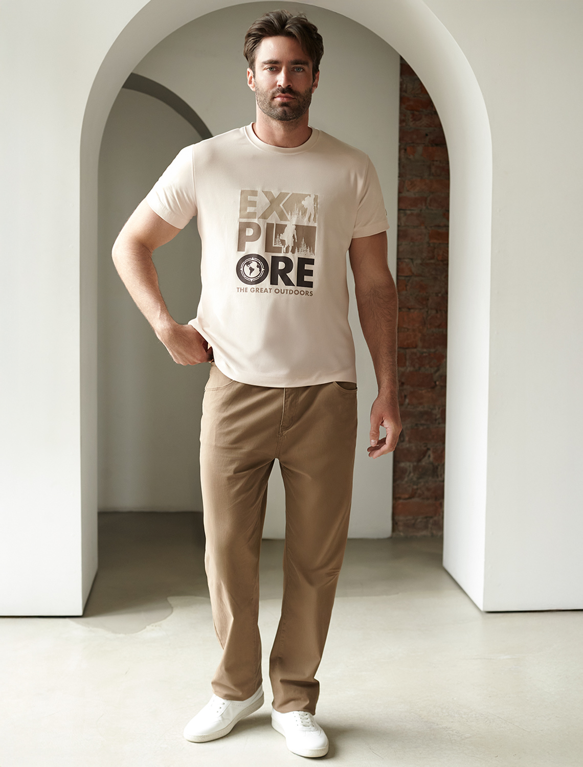 картинка Футболка мужская бежевый_explore от магазина Одежда+