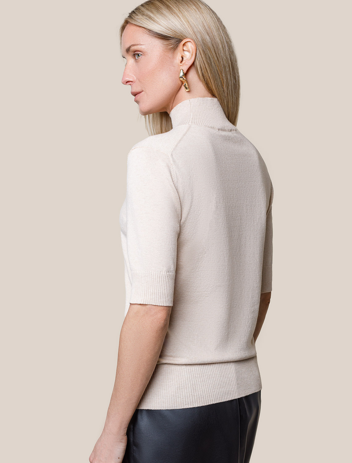 картинка Свитер женский бежевый меланж от магазина Одежда+