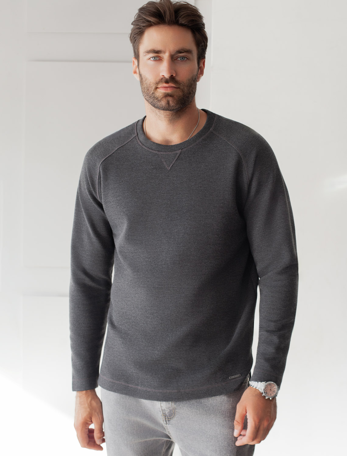 картинка Джемпер мужской т.серый меланж магазин Одежда+ являющийся официальным дистрибьютором в России 