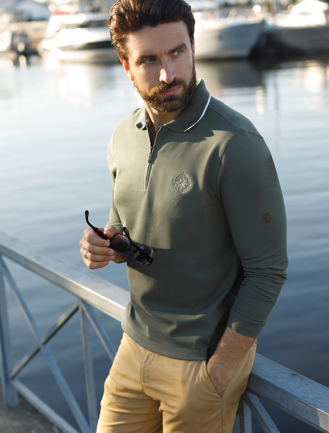 картинка Джемпер мужской т.оливковый магазин Одежда+ являющийся официальным дистрибьютором в России 