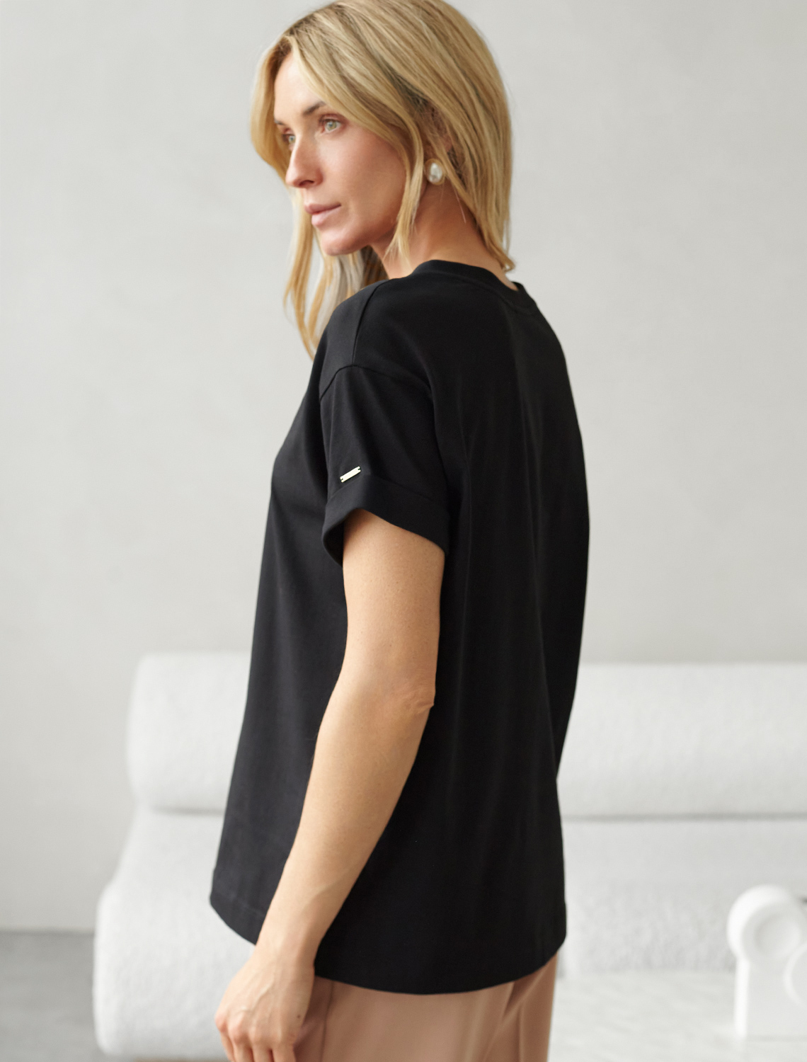 картинка Футболка женская черный_soul shine от магазина Одежда+