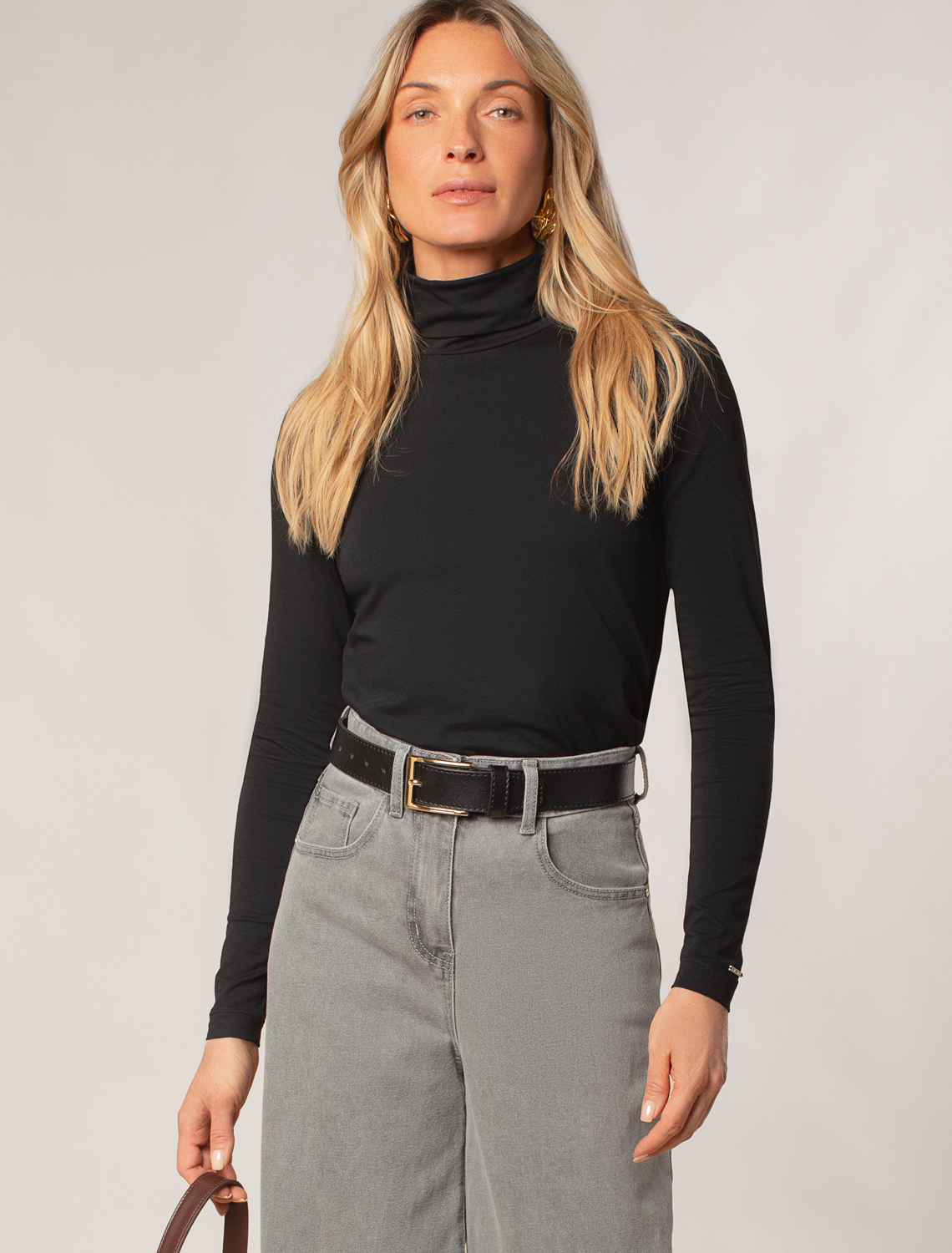 картинка Джемпер женский черный магазин Одежда+ являющийся официальным дистрибьютором в России 