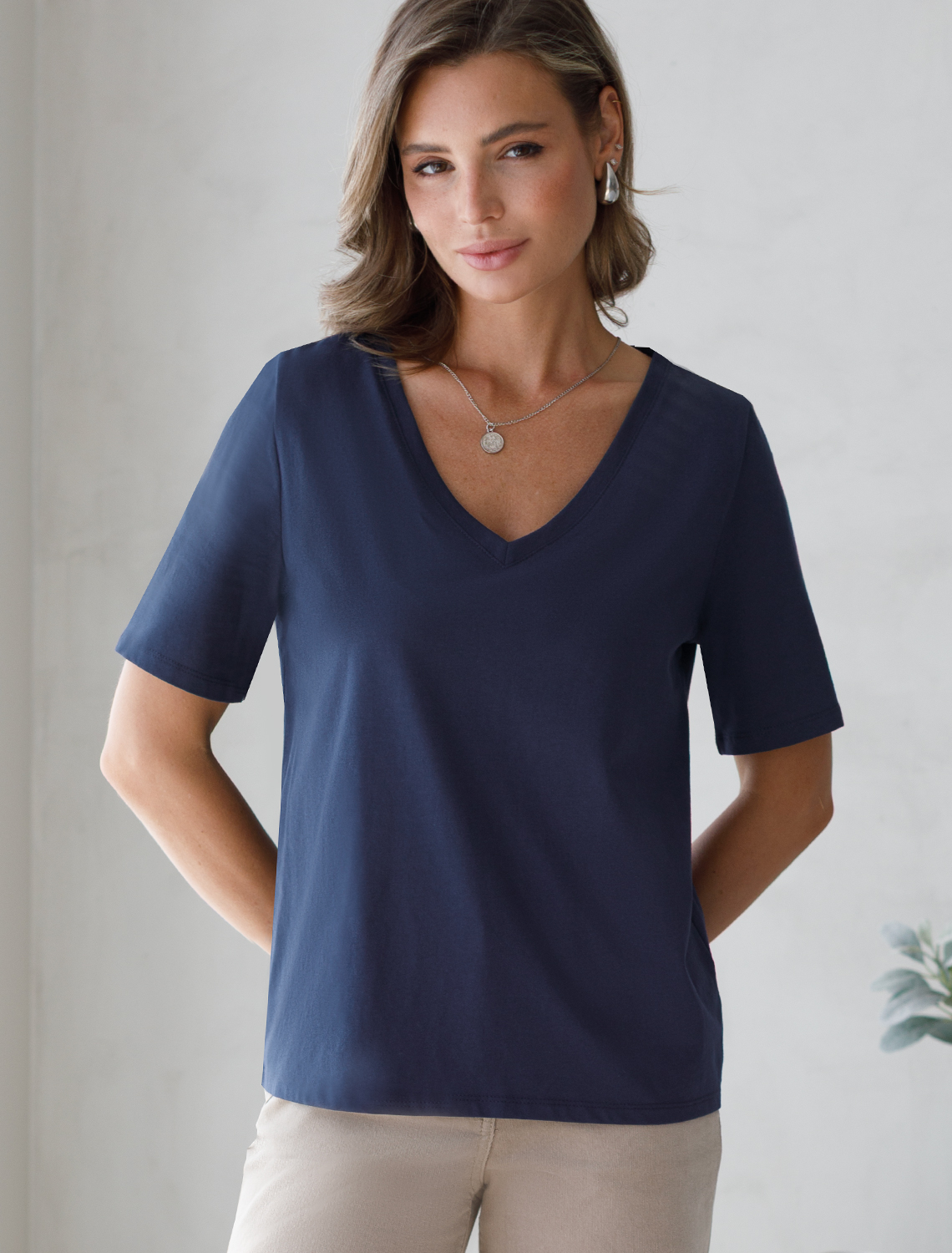 картинка Футболка женская т.синий от магазина Одежда+