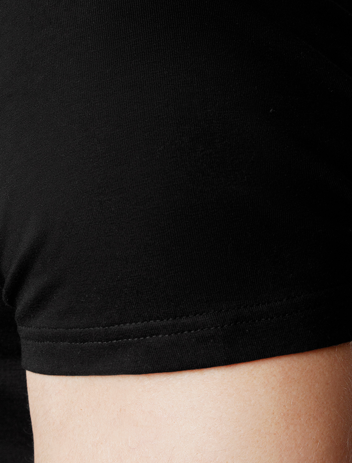 картинка Футболка мужская черный от магазина Одежда+