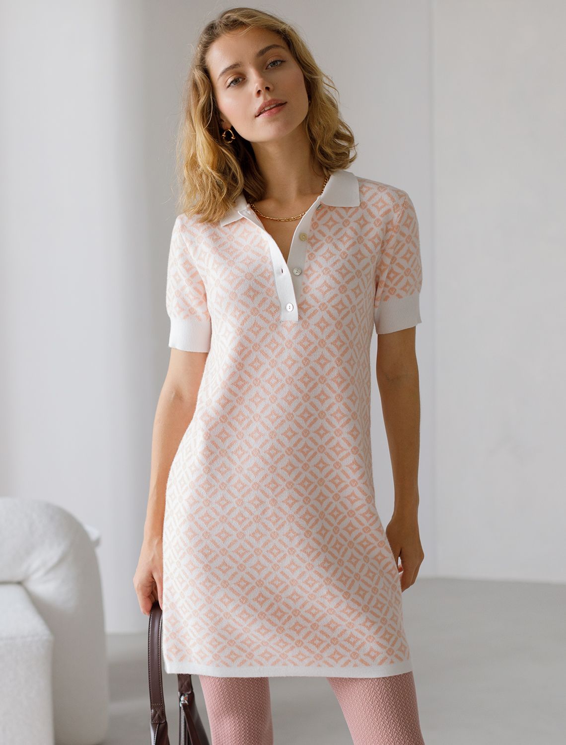 картинка Платье вязаное женское пудровый магазин Одежда+ являющийся официальным дистрибьютором в России 