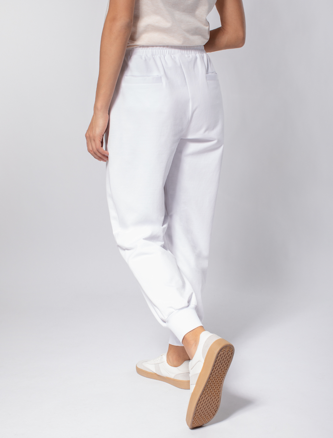 картинка Брюки женские белый от магазина Одежда+