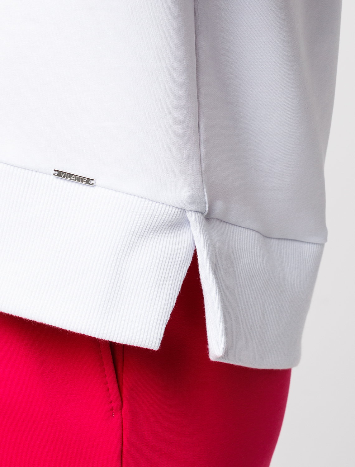 картинка Джемпер женский белый_стразы от магазина Одежда+