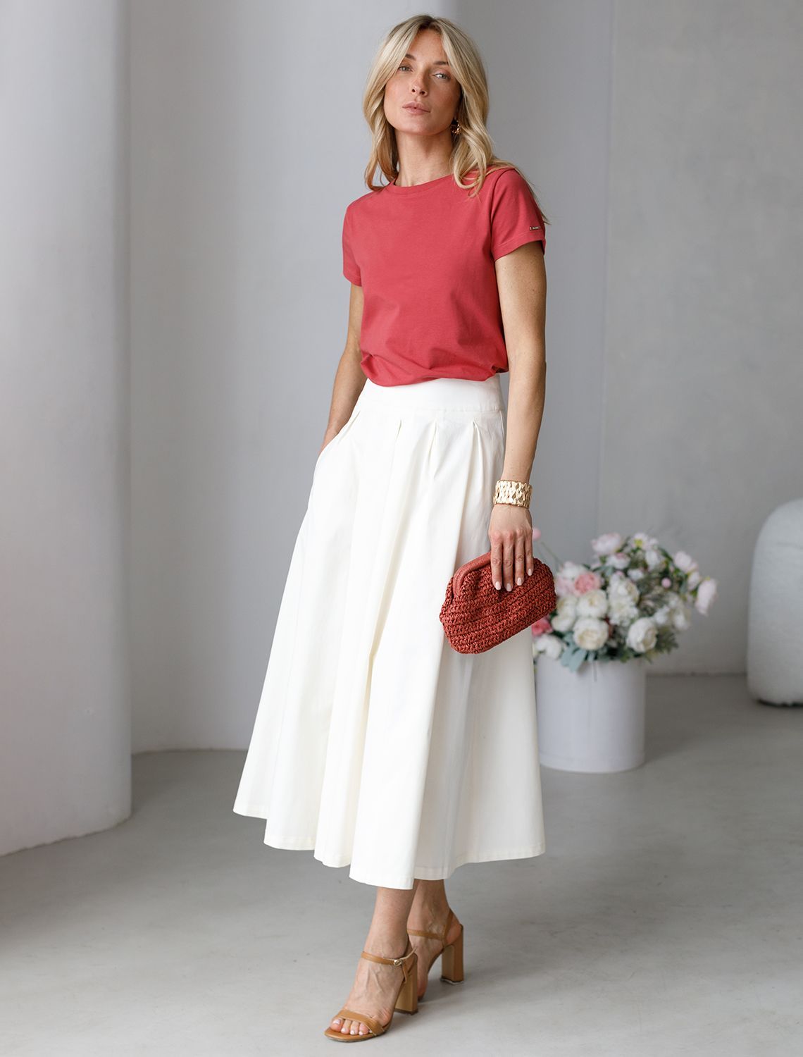 картинка Юбка женская белый магазин Одежда+ являющийся официальным дистрибьютором в России 