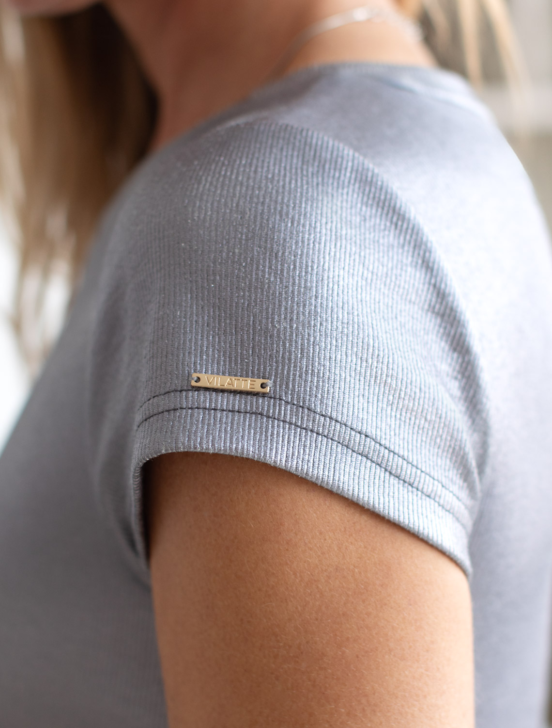 картинка Футболка женская серебро магазин Одежда+ являющийся официальным дистрибьютором в России 