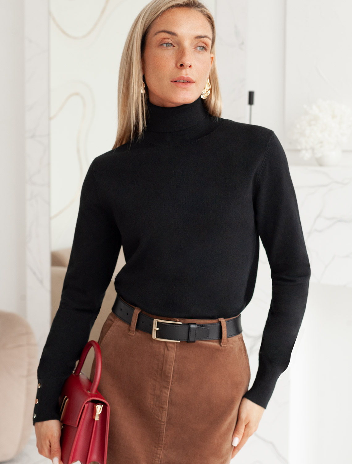 картинка Свитер женский черный магазин Одежда+ являющийся официальным дистрибьютором в России 