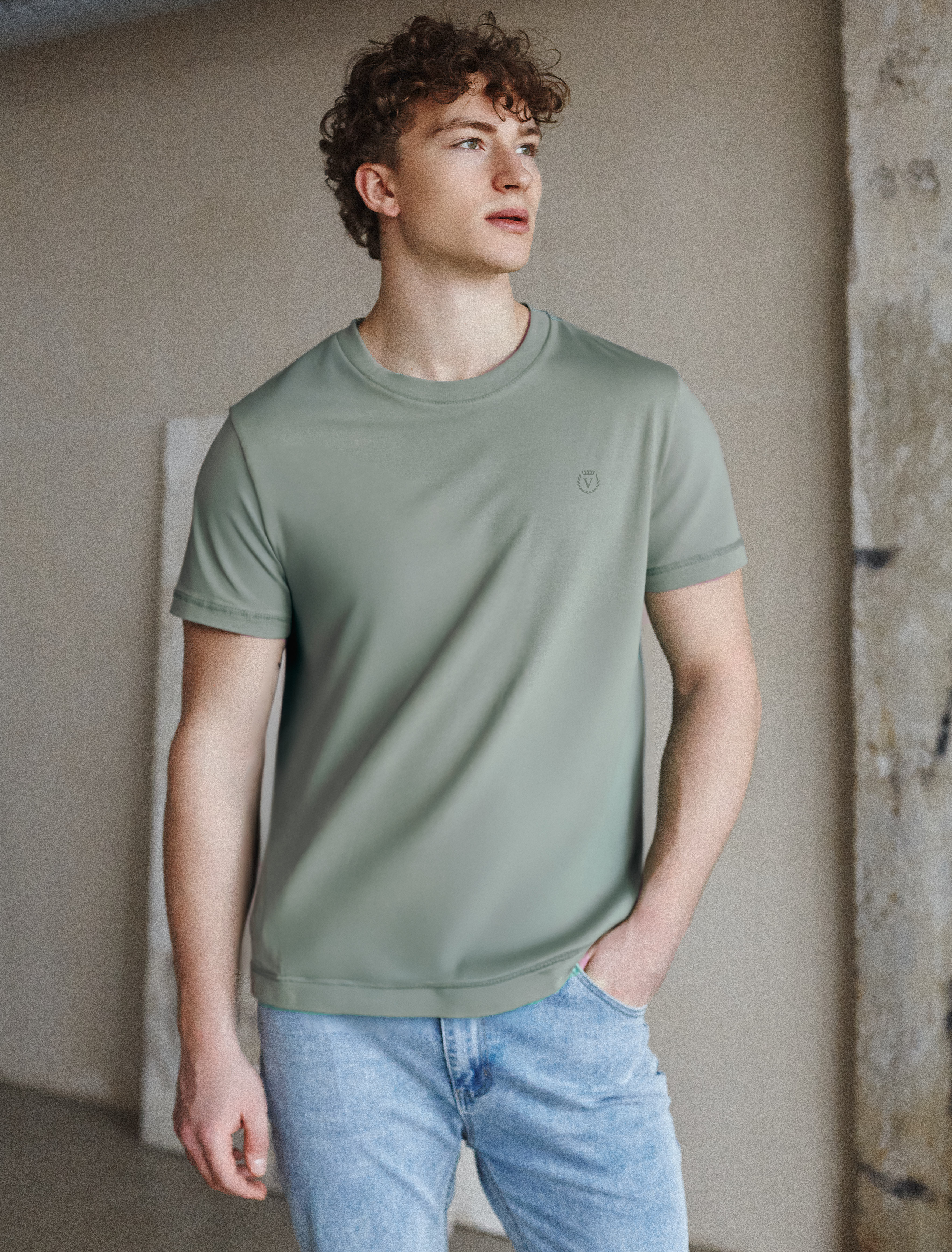 картинка Футболка мужская оливковый от магазина Одежда+