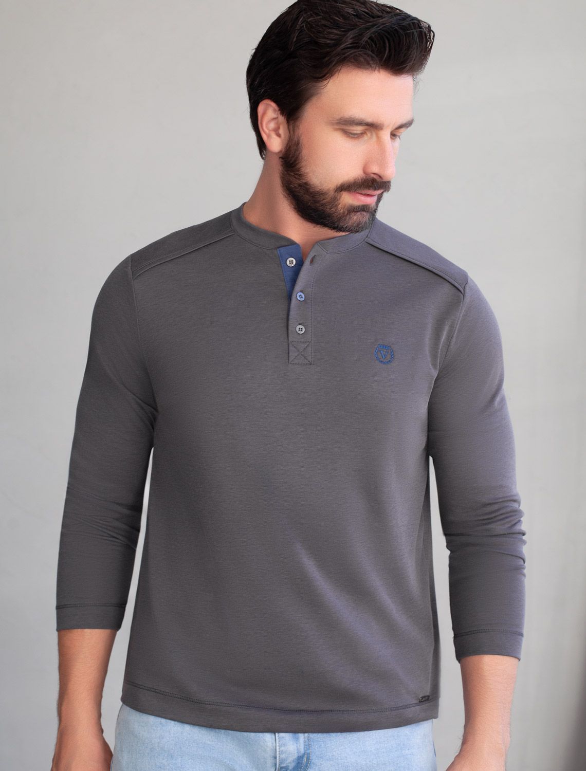 картинка Джемпер мужской серый меланж магазин Одежда+ являющийся официальным дистрибьютором в России 