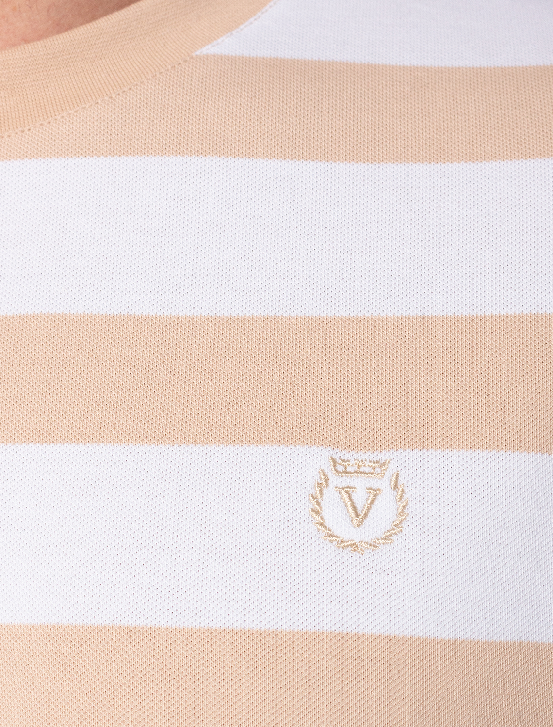 картинка Футболка мужская бежевый-белый от магазина Одежда+