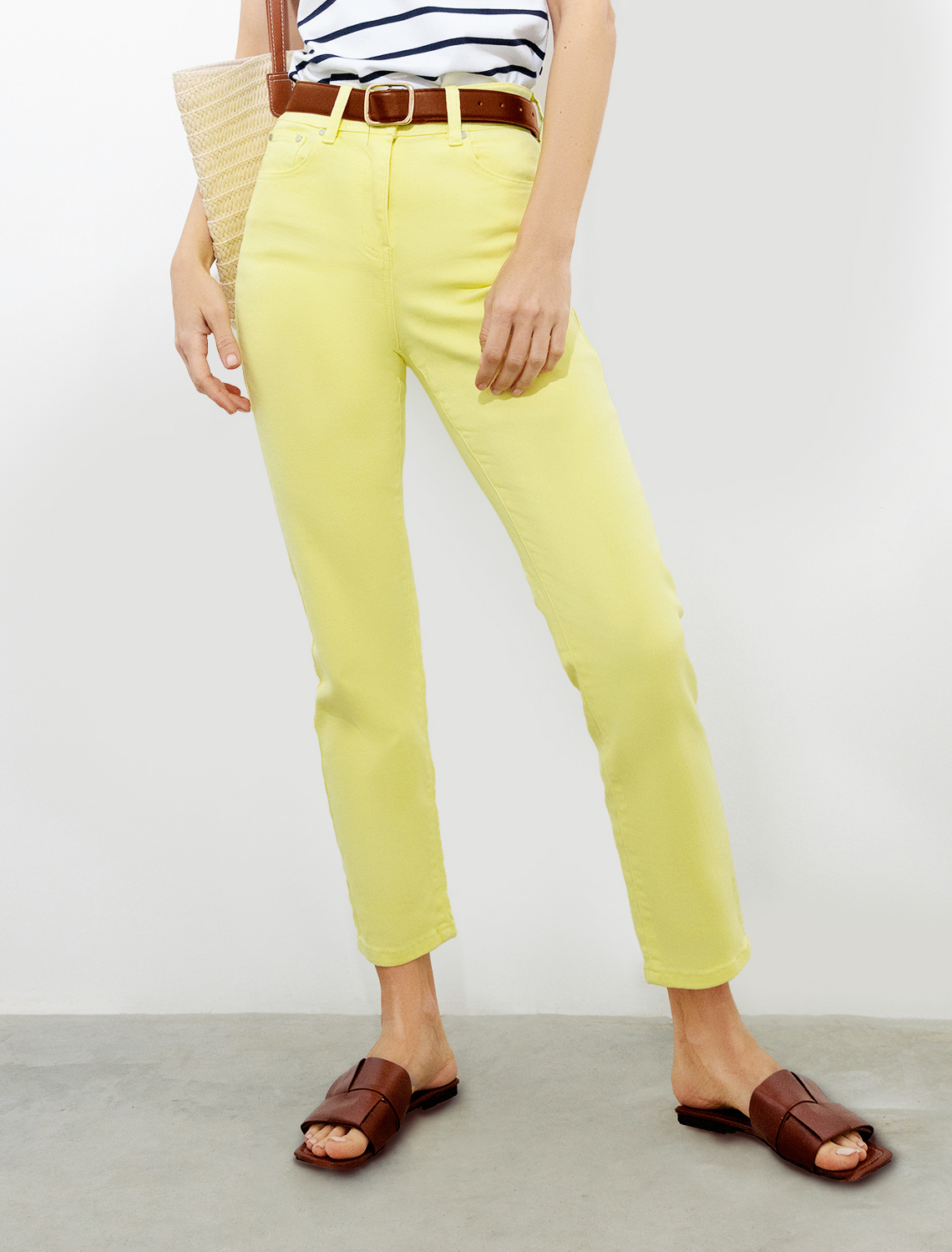 картинка Джинсы женские лимонный желтый от магазина Одежда+