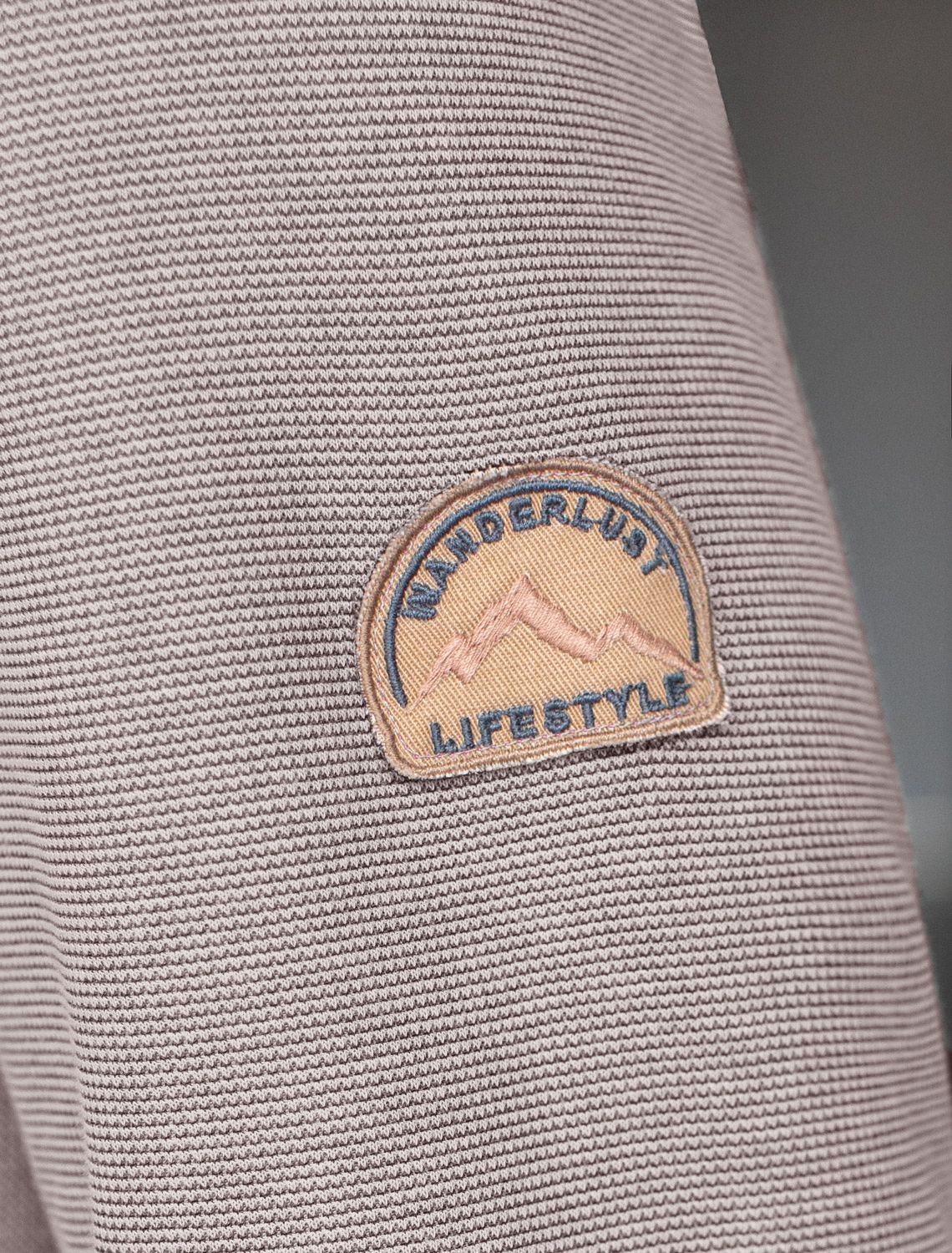 картинка Джемпер мужской бежевый_wanderlust магазин Одежда+ являющийся официальным дистрибьютором в России 