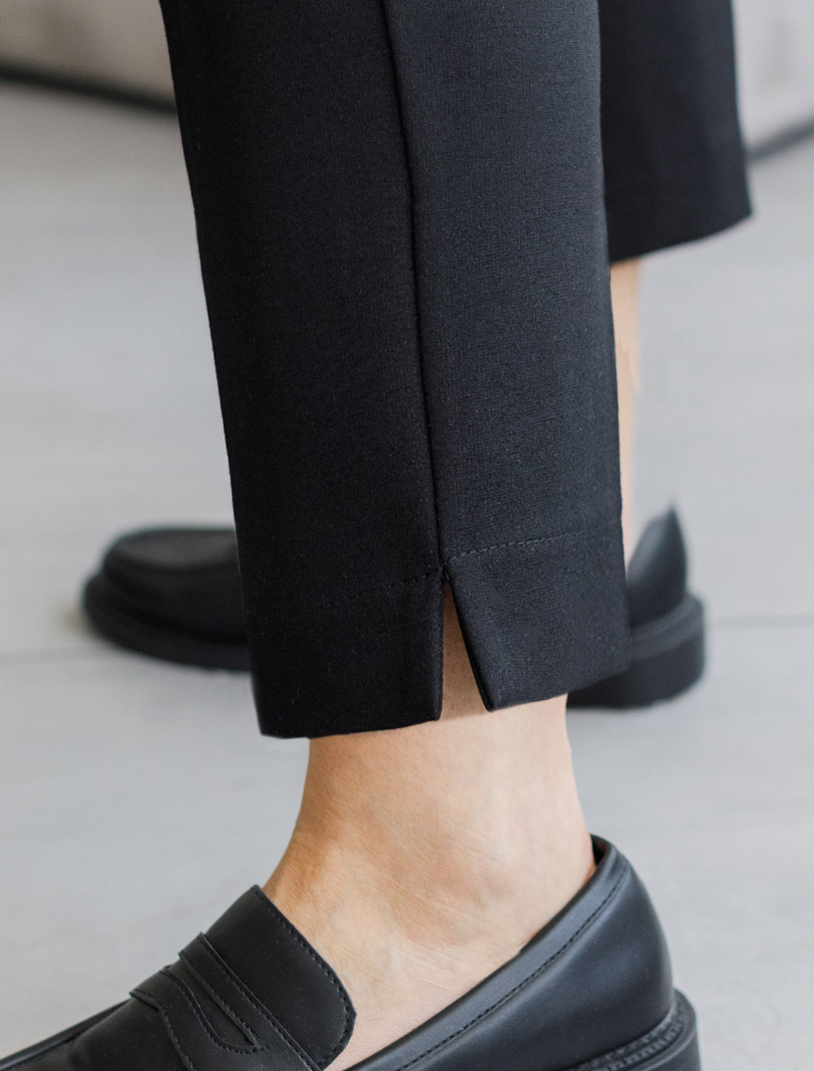 картинка Брюки женские черный магазин Одежда+ являющийся официальным дистрибьютором в России 