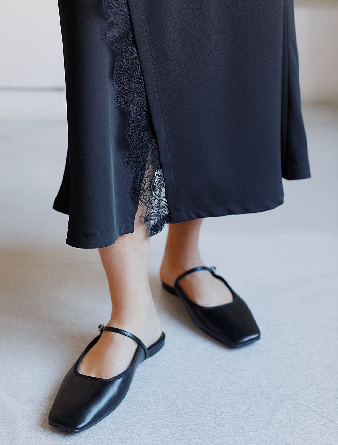 картинка Юбка женская черный магазин Одежда+ являющийся официальным дистрибьютором в России 