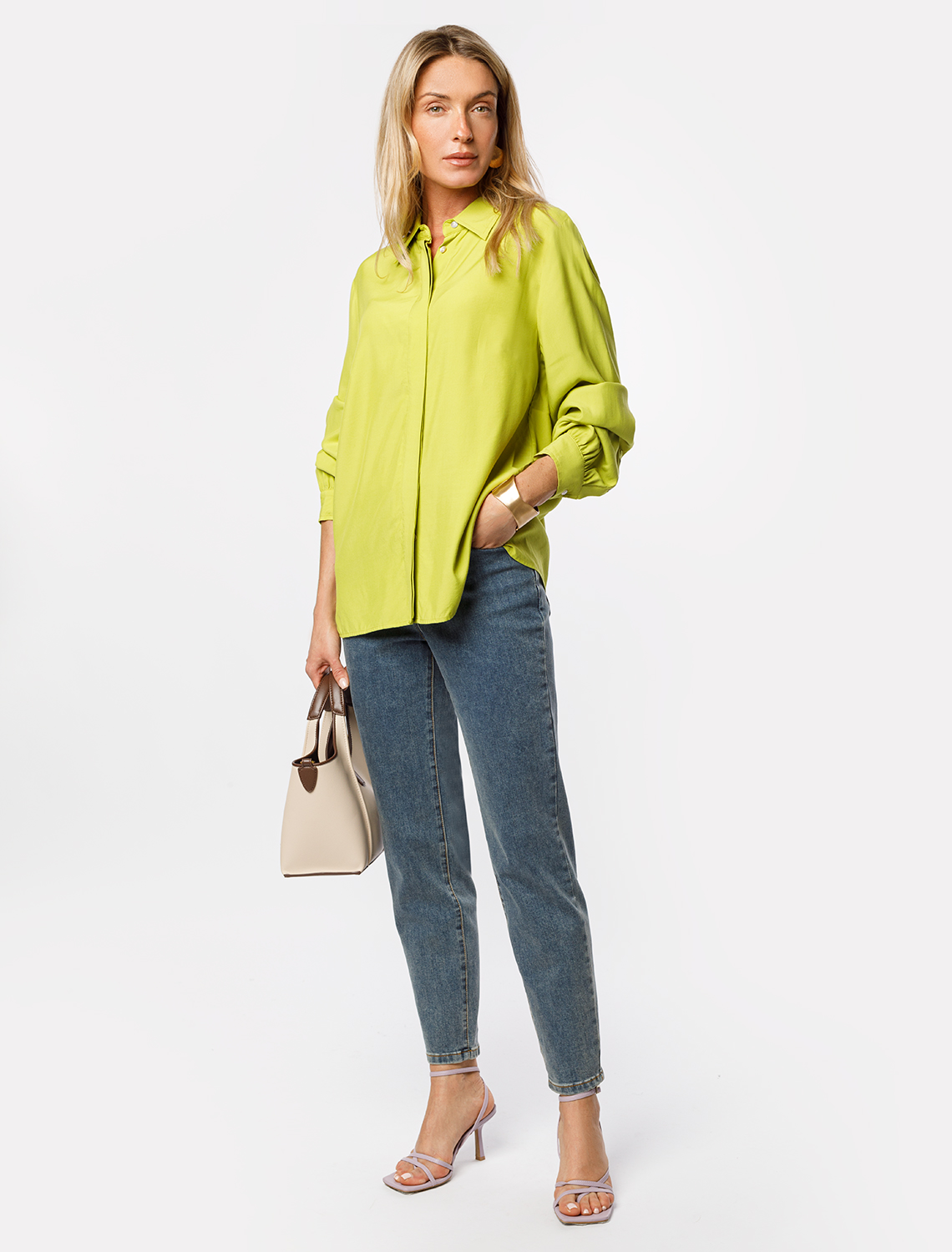 картинка Джинсы женские серо-голубой от магазина Одежда+