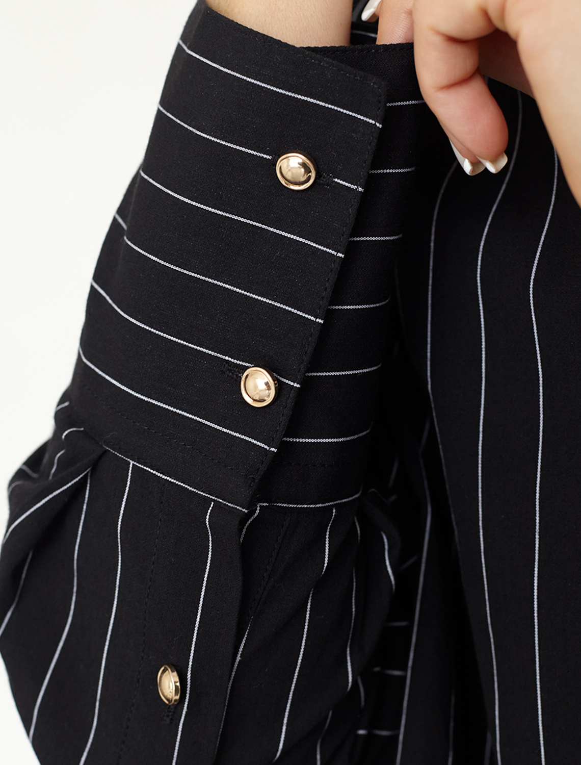 картинка Блузка женская черный-белый магазин Одежда+ являющийся официальным дистрибьютором в России 