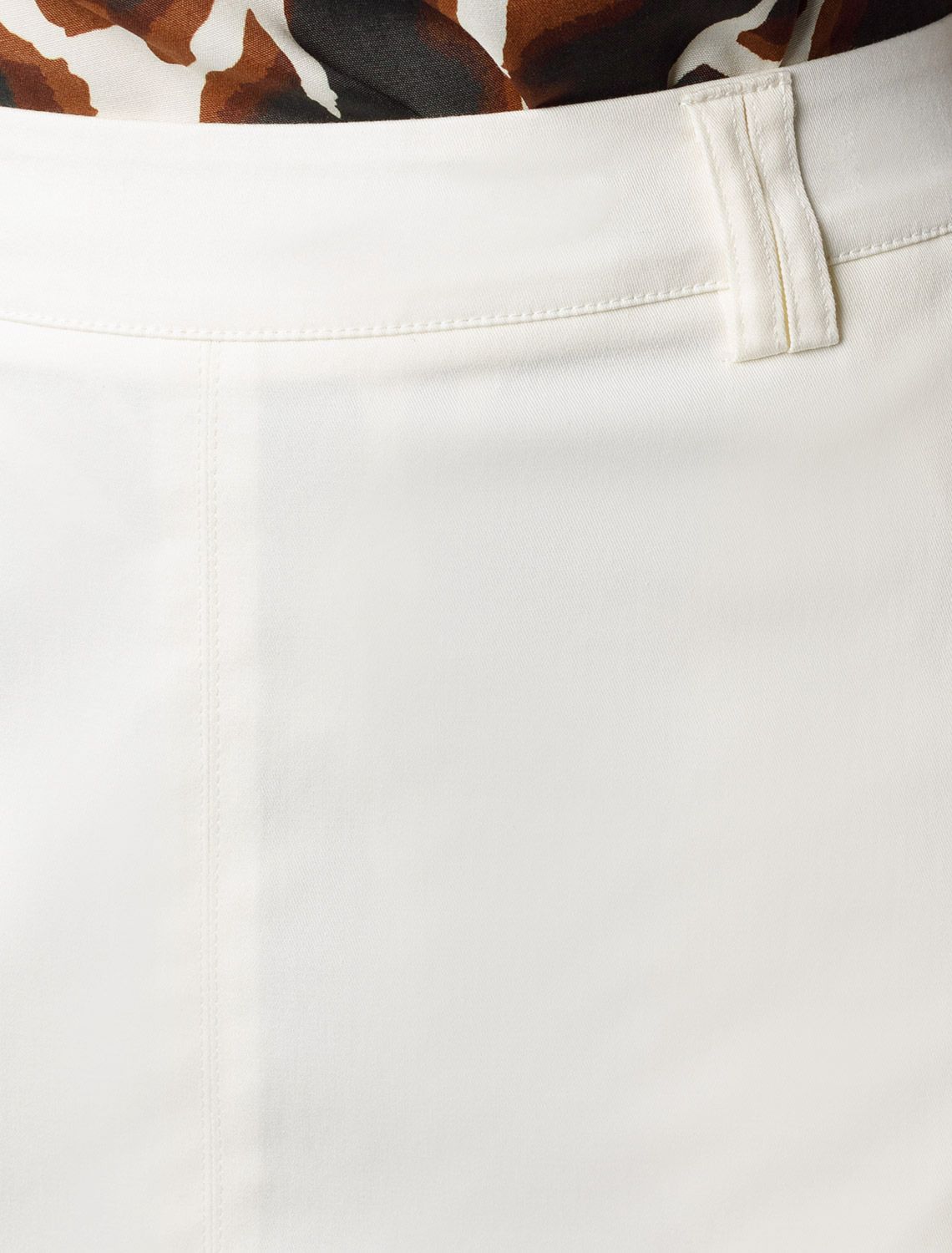 картинка Юбка женская белый магазин Одежда+ являющийся официальным дистрибьютором в России 