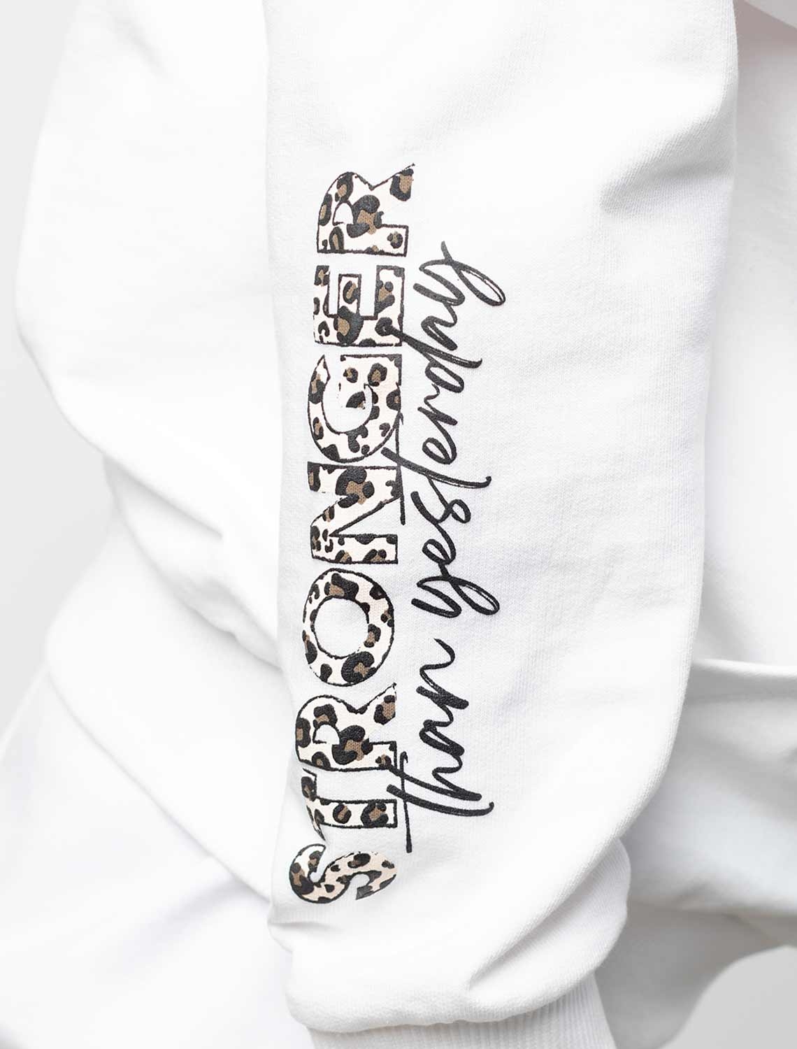 картинка Джемпер для девочки белый от магазина Одежда+