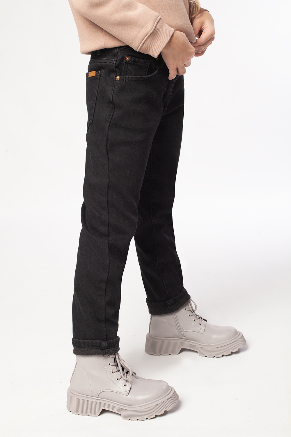 картинка Джинсы для девочки черный от магазина Одежда+