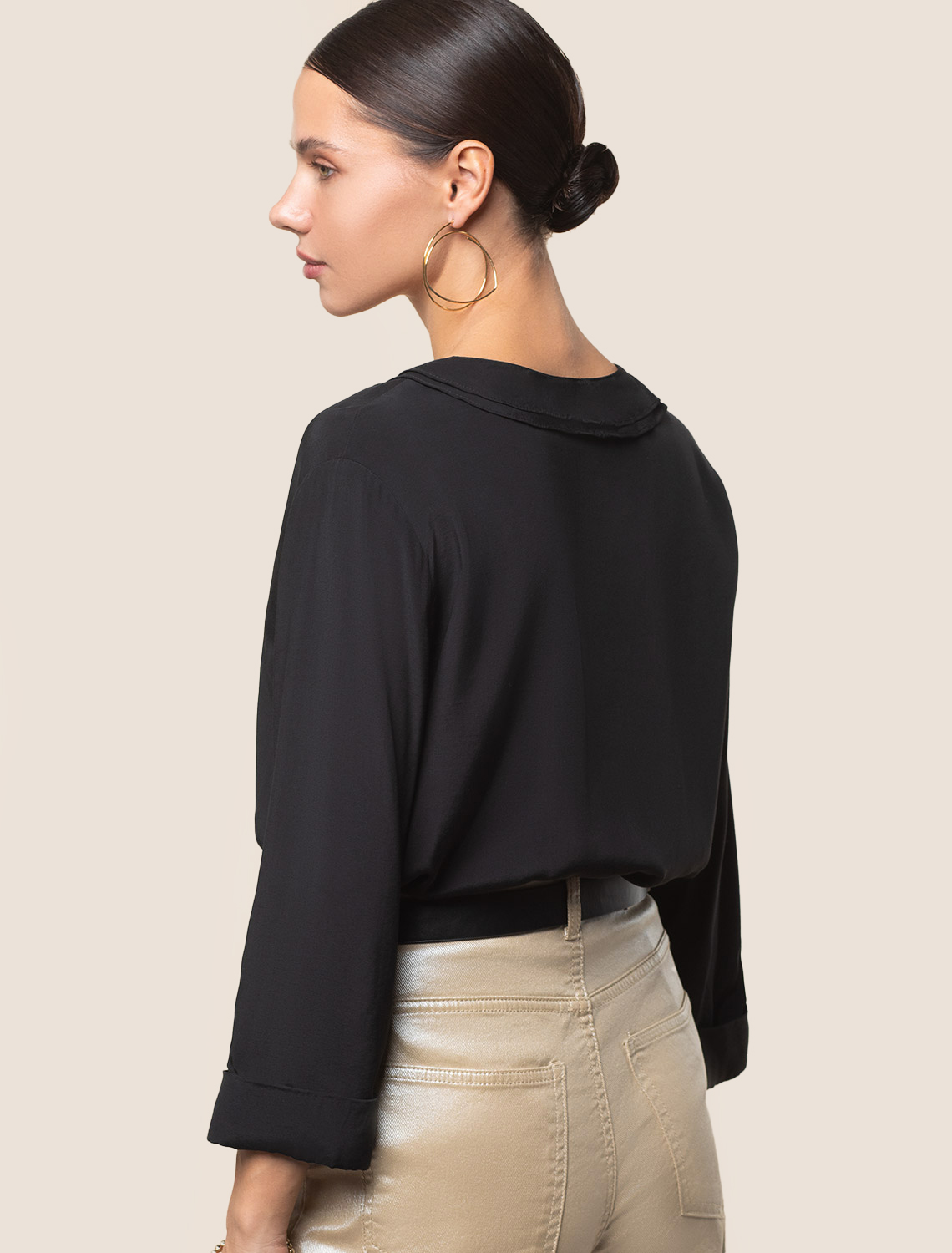 картинка Блузка женская черный от магазина Одежда+