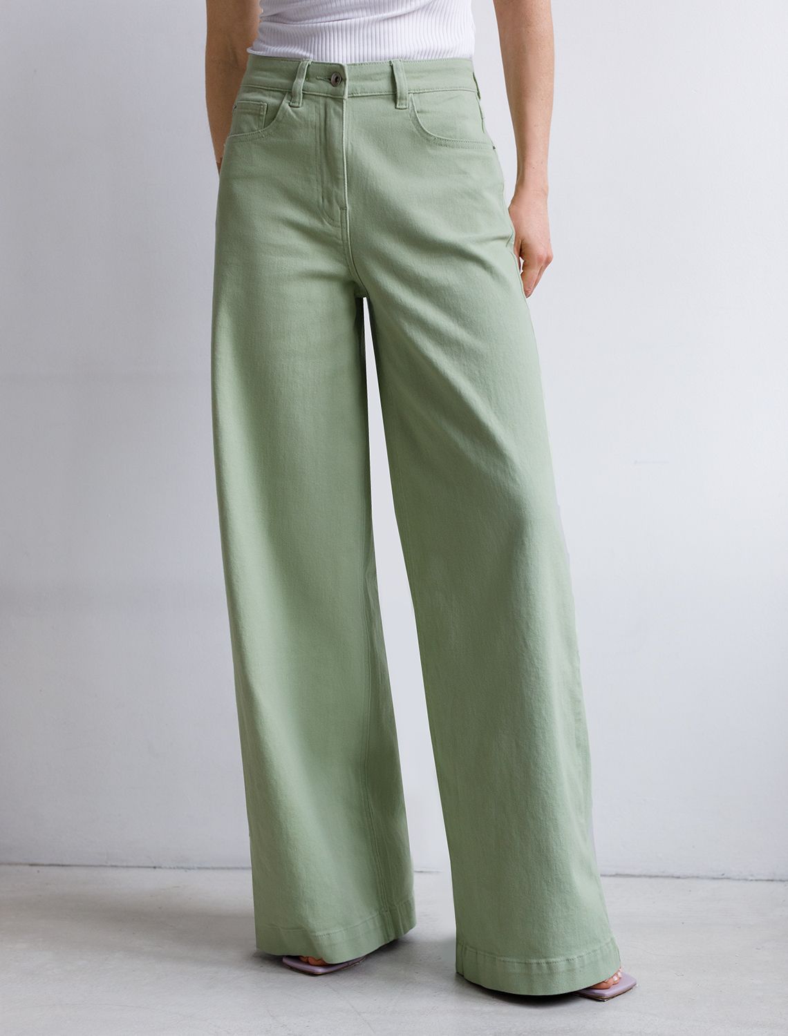 картинка Джинсы женские светло-оливковый магазин Одежда+ являющийся официальным дистрибьютором в России 