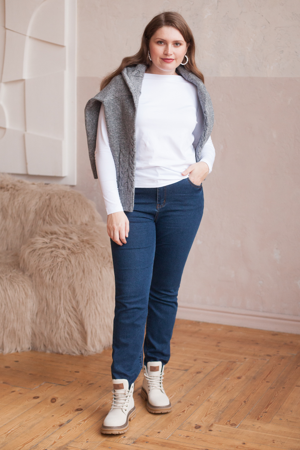 картинка Джинсы женские темно-синий от магазина Одежда+