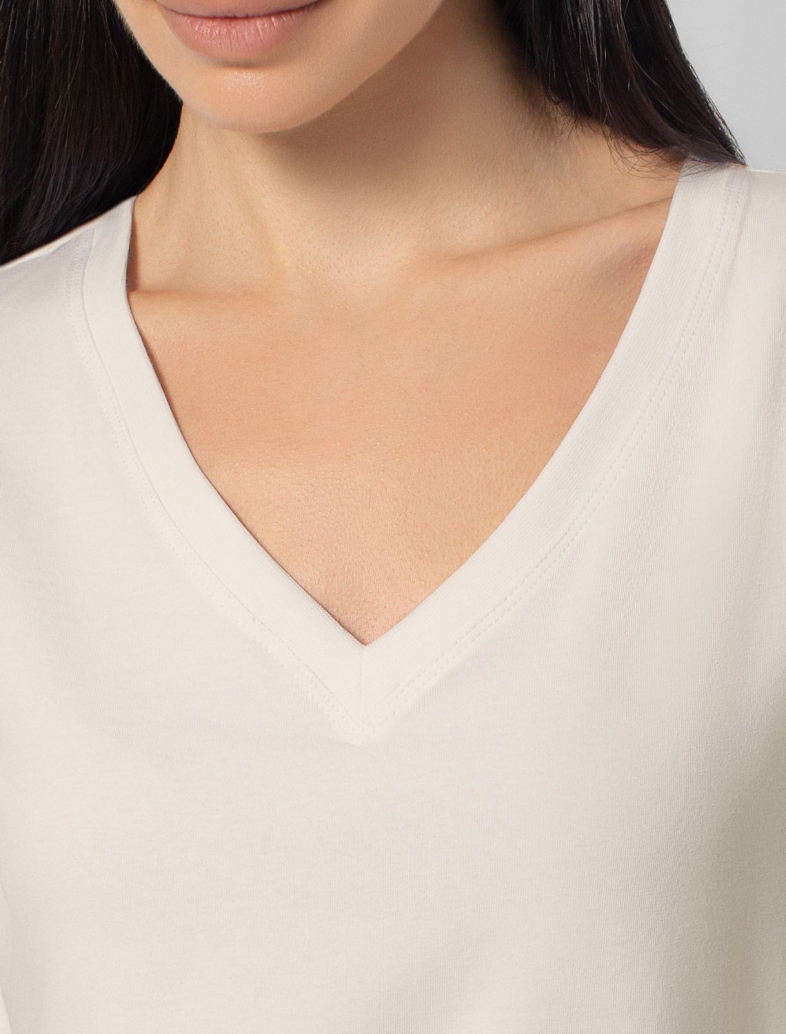 картинка Футболка женская теплый_белый магазин Одежда+ являющийся официальным дистрибьютором в России 