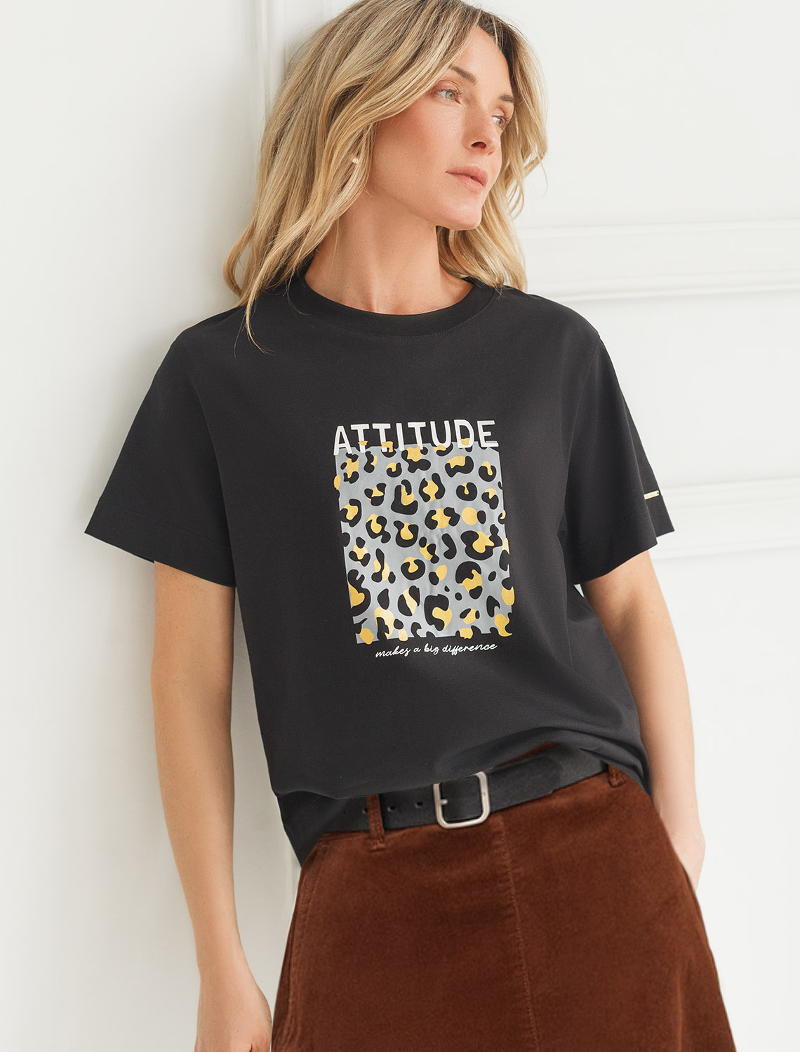 картинка Футболка женская черный_attitude магазин Одежда+ являющийся официальным дистрибьютором в России 