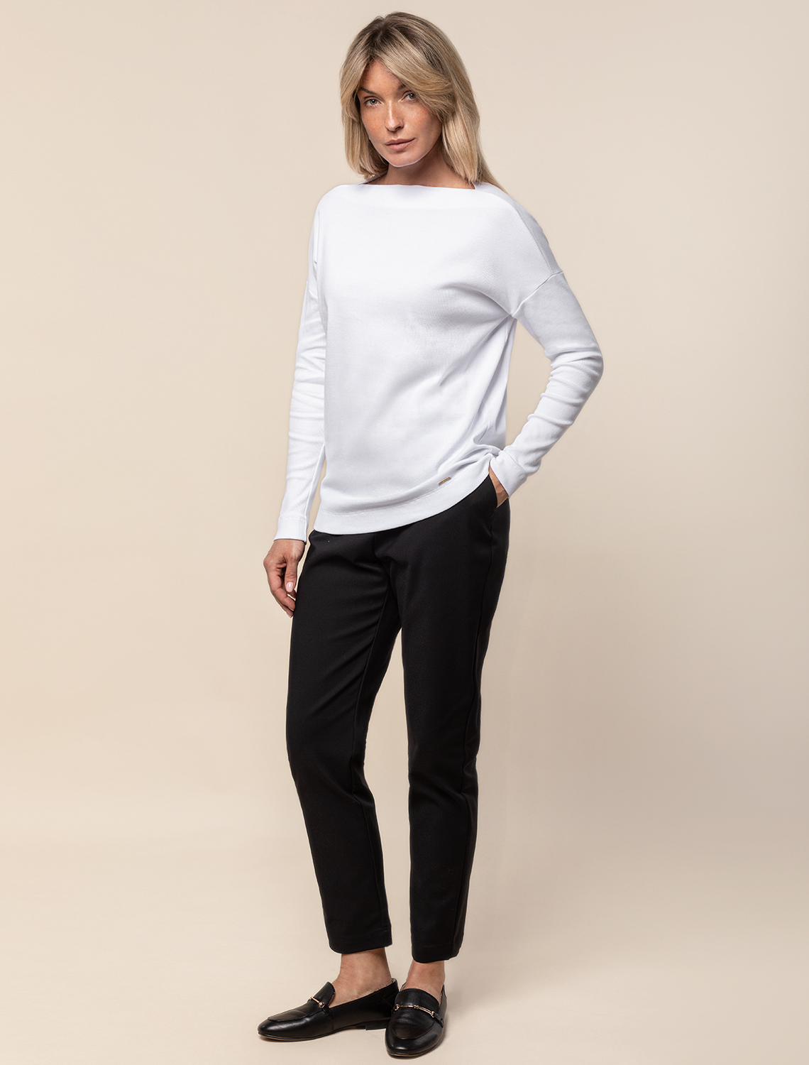 картинка Джемпер женский белый от магазина Одежда+