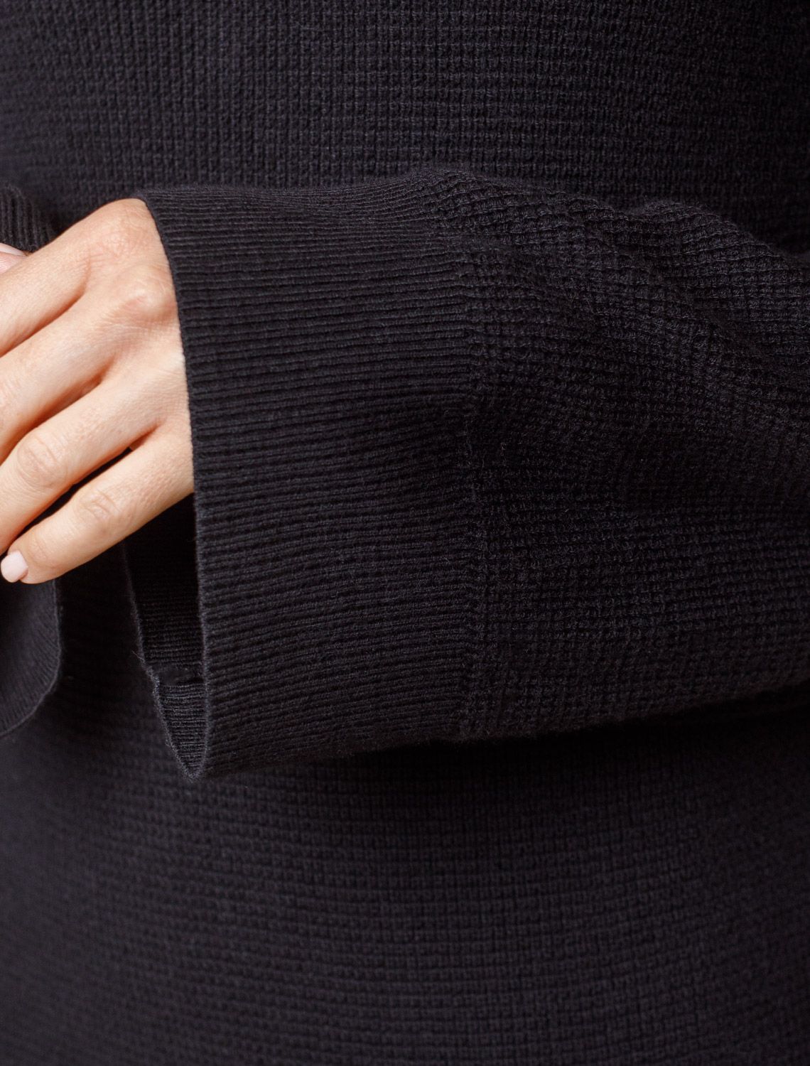 картинка Платье вязаное женское черный магазин Одежда+ являющийся официальным дистрибьютором в России 