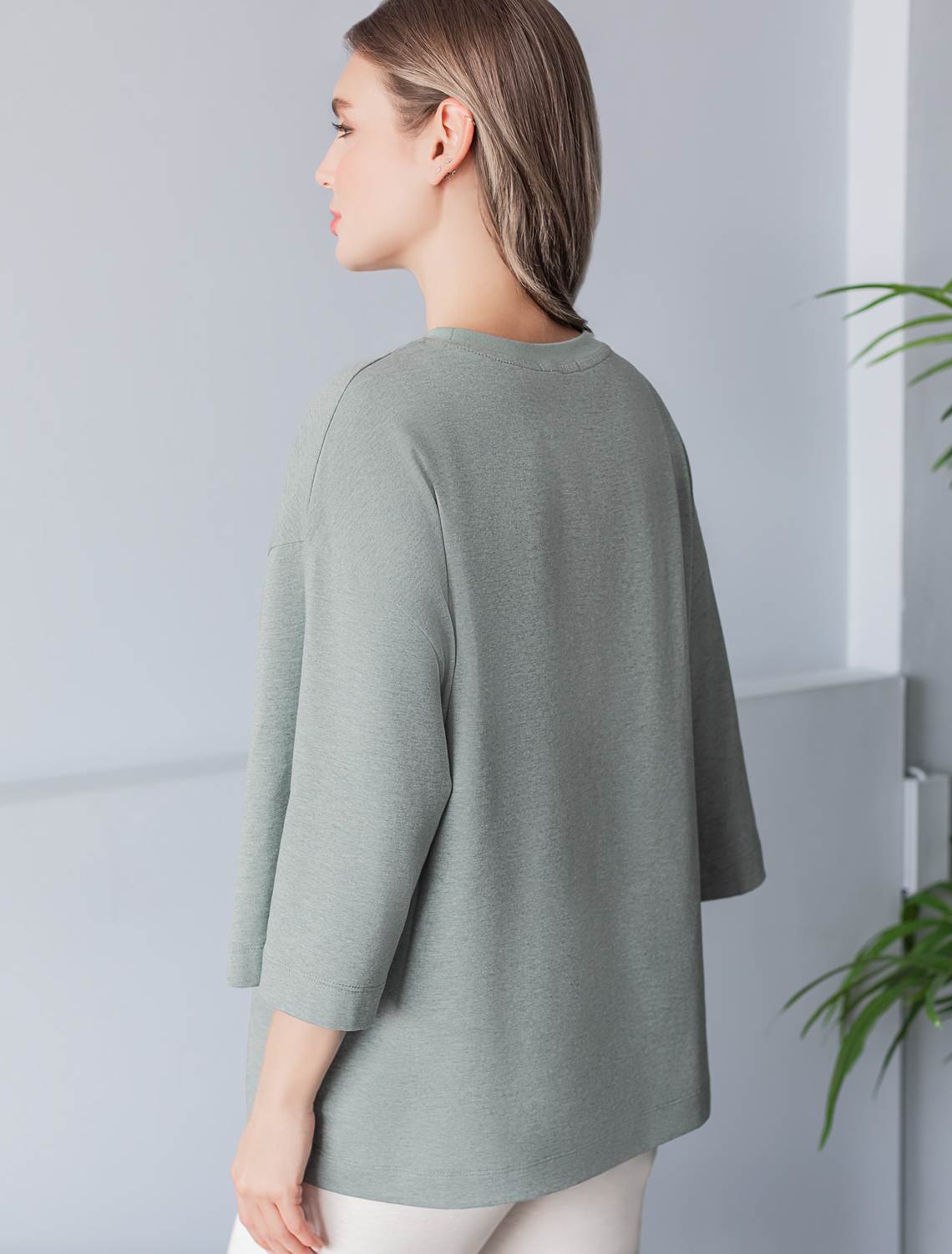 картинка Футболка женская оливковый меланж магазин Одежда+ являющийся официальным дистрибьютором в России 