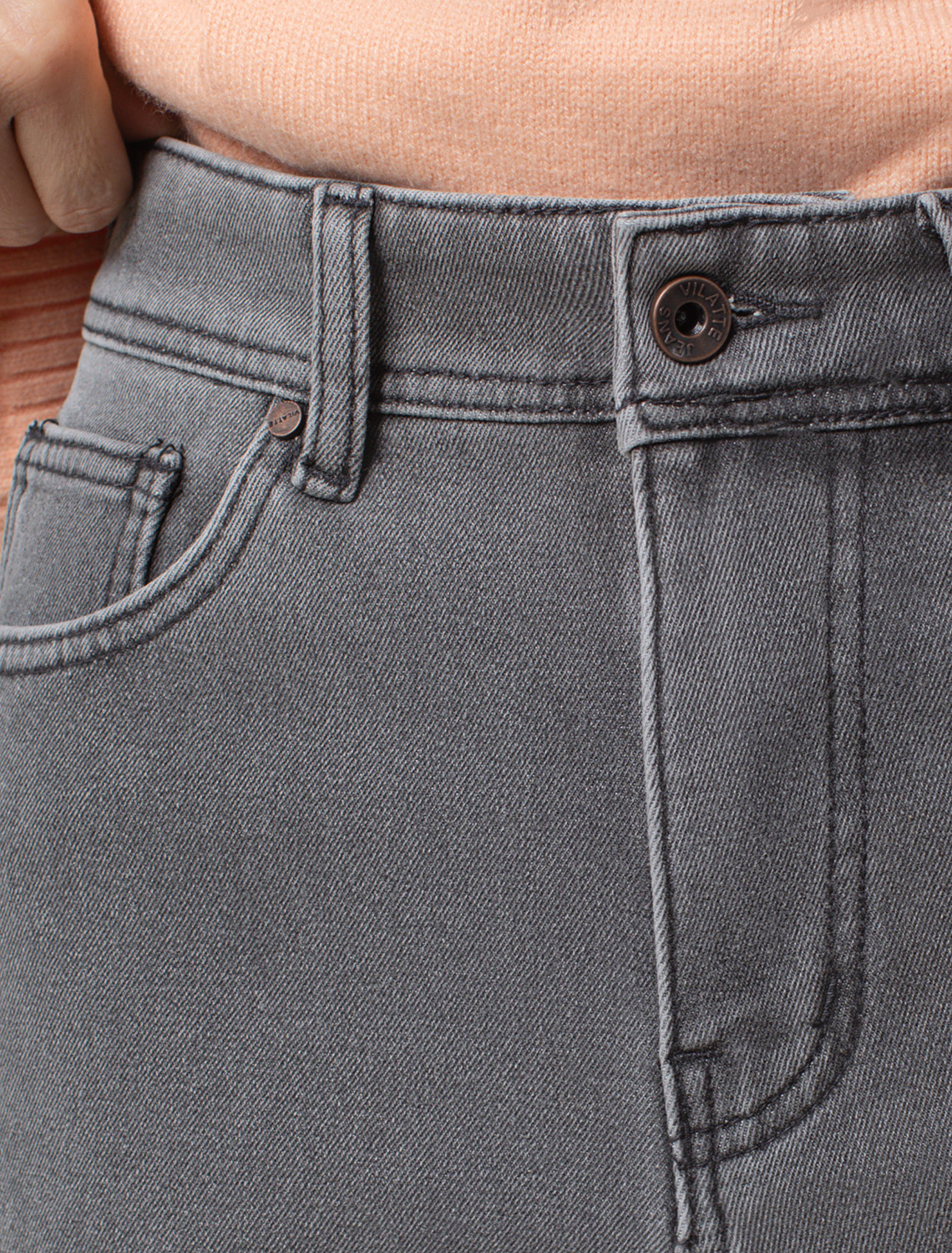 картинка Джинсы женские серый от магазина Одежда+